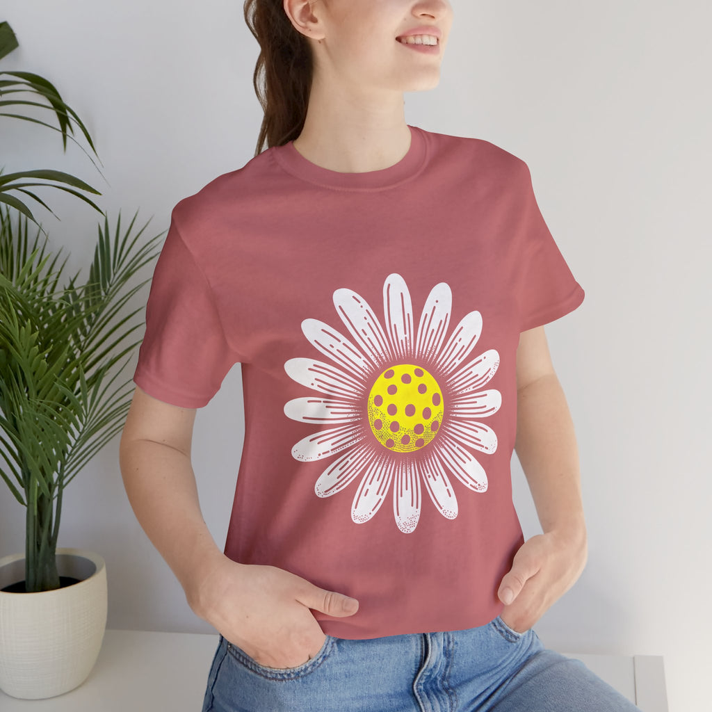 Daisy Graphic Tee — Retro Yellow Center Flower Shirt