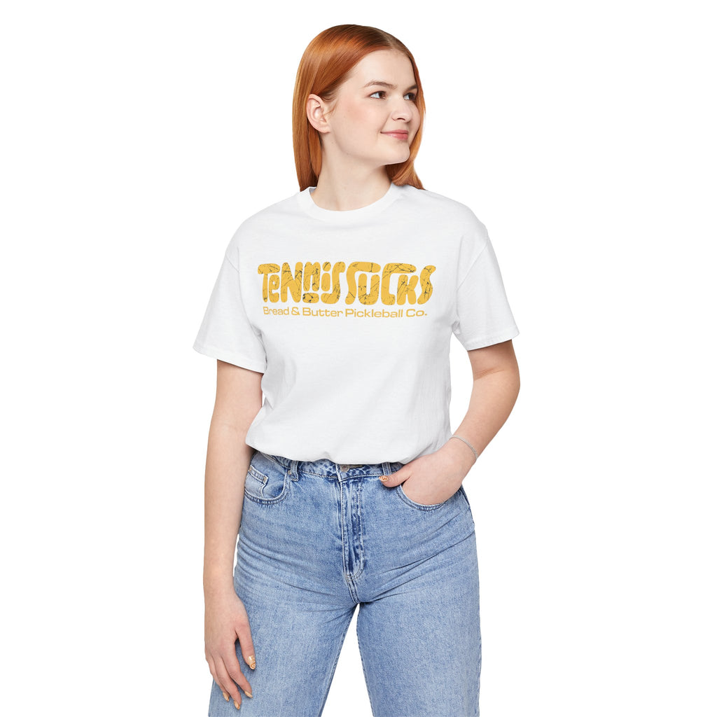T-Shirt "Tennis Sucks" Vintage Retro Graphic Tee — Funny Tennis Player Gift